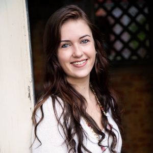 Meet your Posher, Louise
